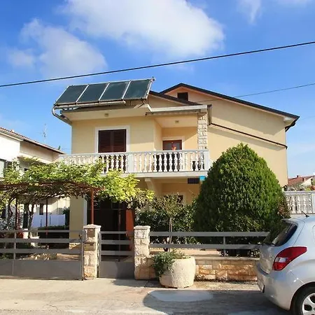Ederina 290 公寓